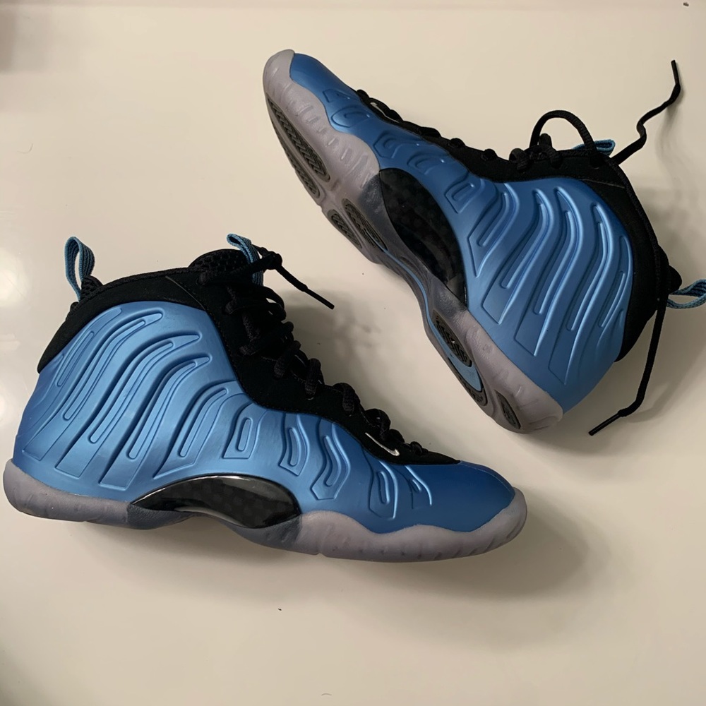 Nike foams